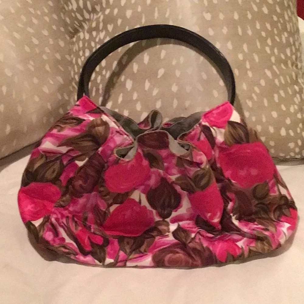 Kate Spade New York Floral Handbag with Brown Handle, beautiful condition ~ RARE